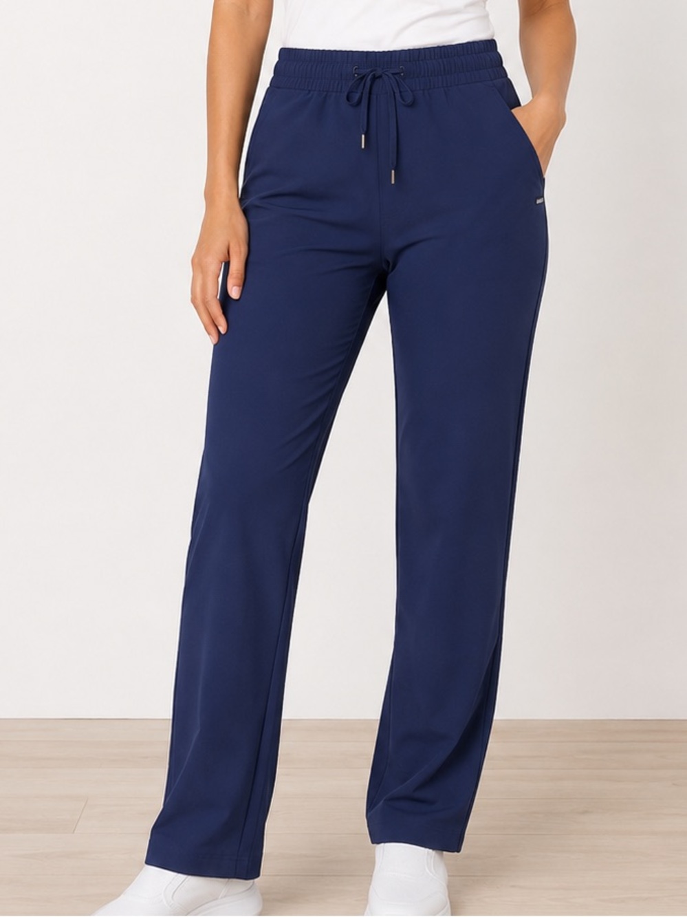 Skechers GOwalk Uptown Slip-In Pants Women’s size Medium Navy NWT‎ UPF 40+